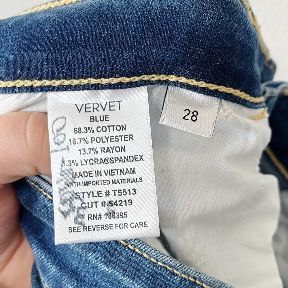 Vervet Women's Size 28/7 Bella Highrise Cropped Flare Blue Jeans Distressed NEW - Picture 13 of 14